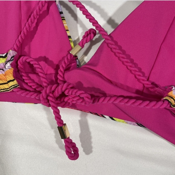 NWT Becca [ Small ]‎ Farah Jessica Reversible Bikini Top - Picture 9 of 12